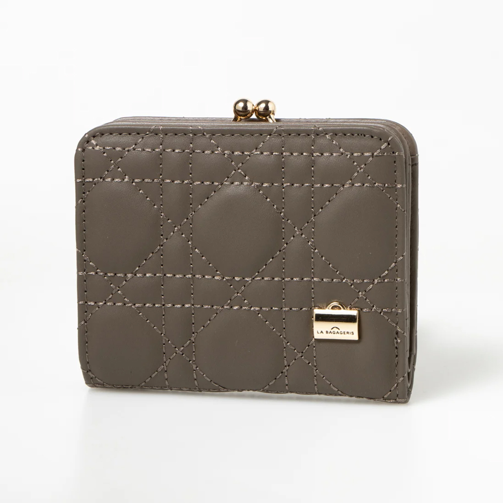 LA BAGAGERIE 菱格縫線珠釦短夾(多色選)/ 米灰