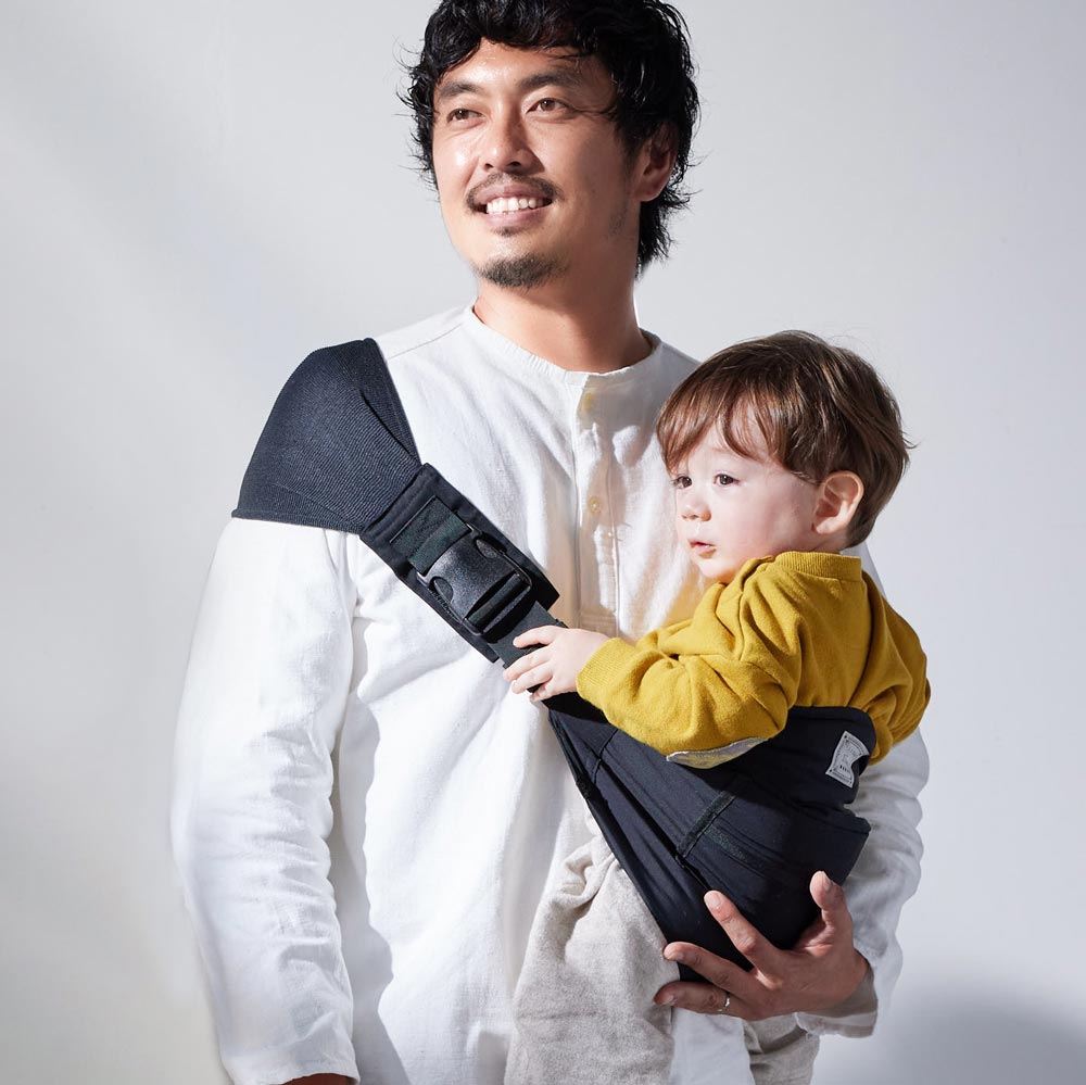 10mois Shoulfy輕量嬰兒背帶/ 黑色