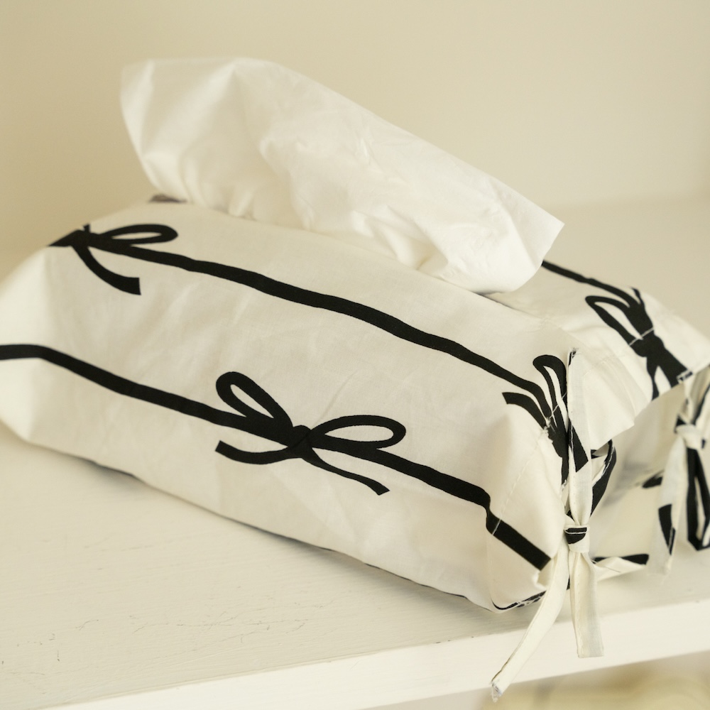 J3MaisonCo. Classic Notation 綁帶衛生紙套/ White 白色