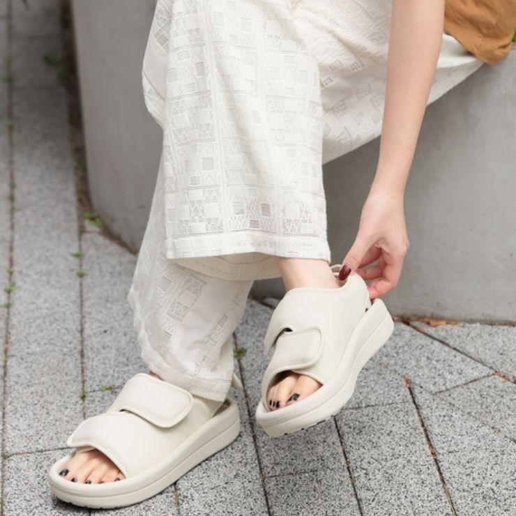 日本限定 Converse PAO DB 厚底涼鞋 交叉綁帶魔鬼氈 骨白色/ 29 cm