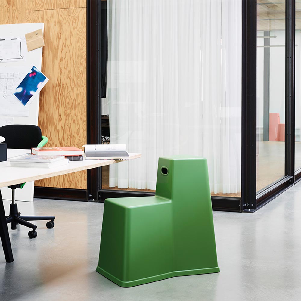 北歐櫥窗/Vitra Stool Tool 百用隨型凳 (綠)