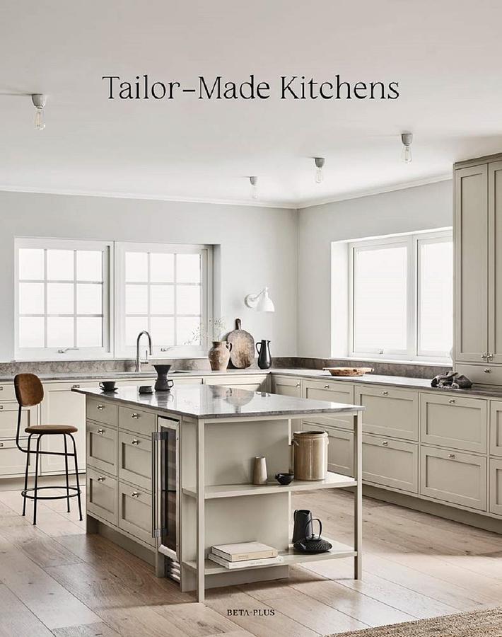Tailor-Made Kitchens (英法荷蘭文對照版)